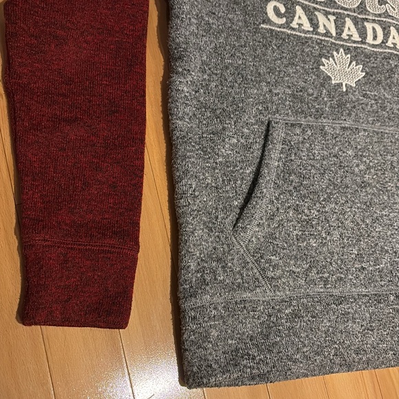 Burgundy Red & Grey Roots Canada Hoodie - size XS - Picture 6 of 16